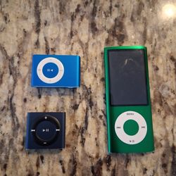 IPods (Shuffle And Nano) - FOR PARTS NOT WORKING 