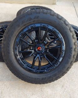 RIMS WHEELS, 275/60/20 FORD F150 FUEL WHEELS  BOLT PATTERN 6X135, BLACK ORIGINAL, NEW RIMS TIRES 60% FORD Raptor