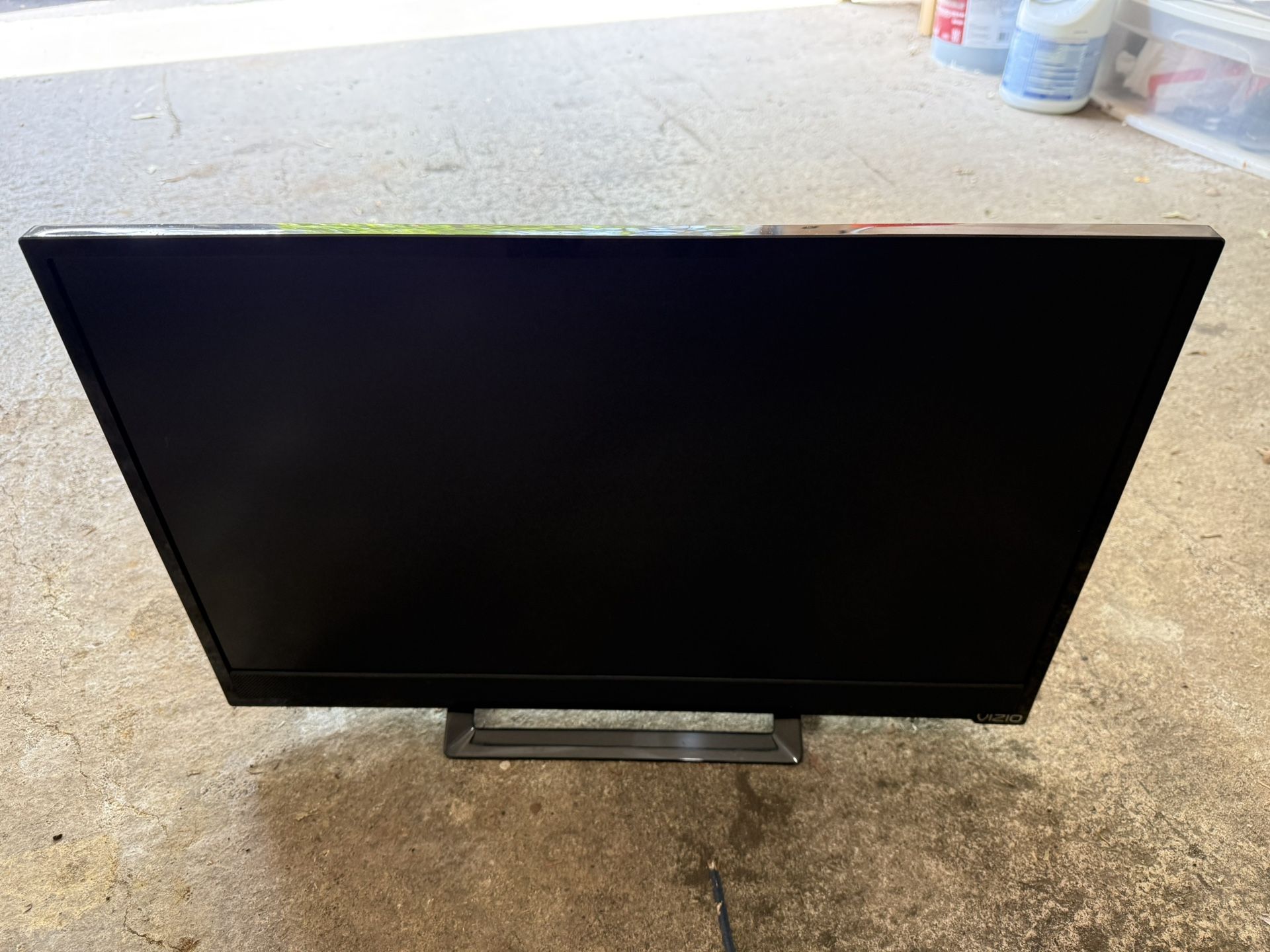 Monitor 24”