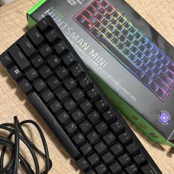 Razer Huntsman Mini Gaming Keyboard for PC - Black Wired