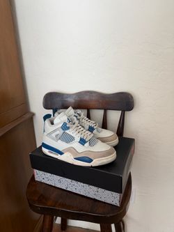 🔥 CLEAN MEN’S 8— GREAT CONDITION IS CONSIDERED USED — READY TO WEAR