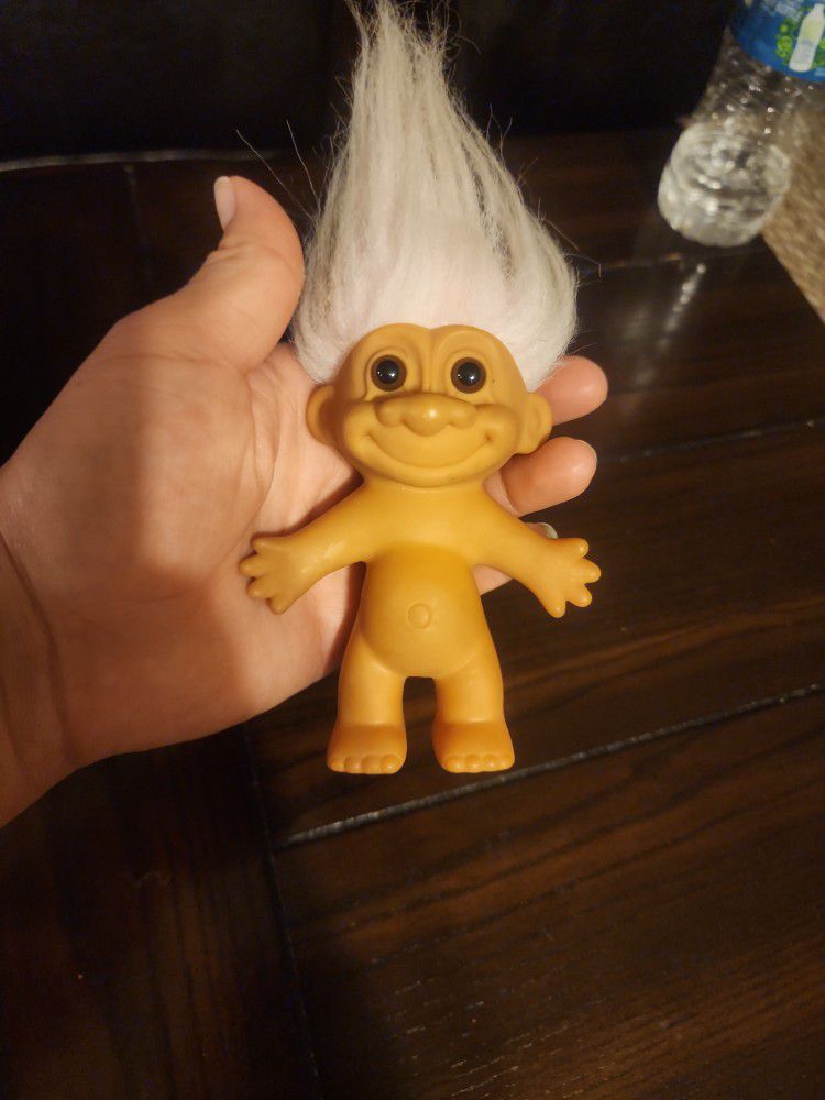 VINTAGE COLLECTIBLE   RUSS TROLL 