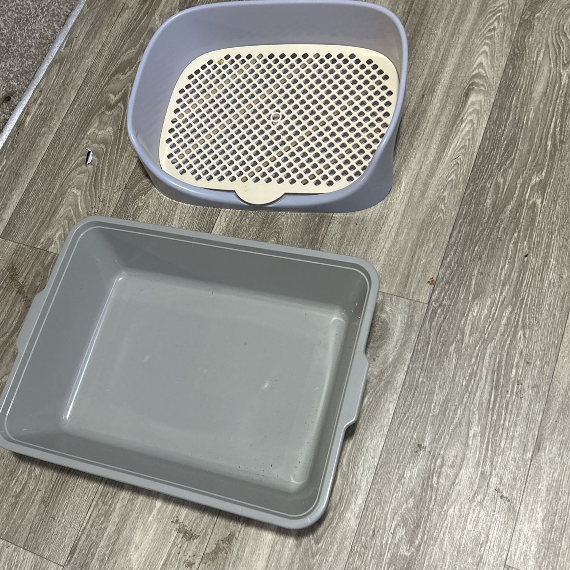 Pet Litter Boxes