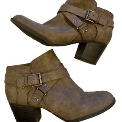 Indigo Rd. Tan Ankle Boots With Buckles Size 7.5