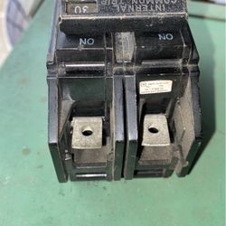 GE 30A 2pole 120/240V Bolt on circuit breaker