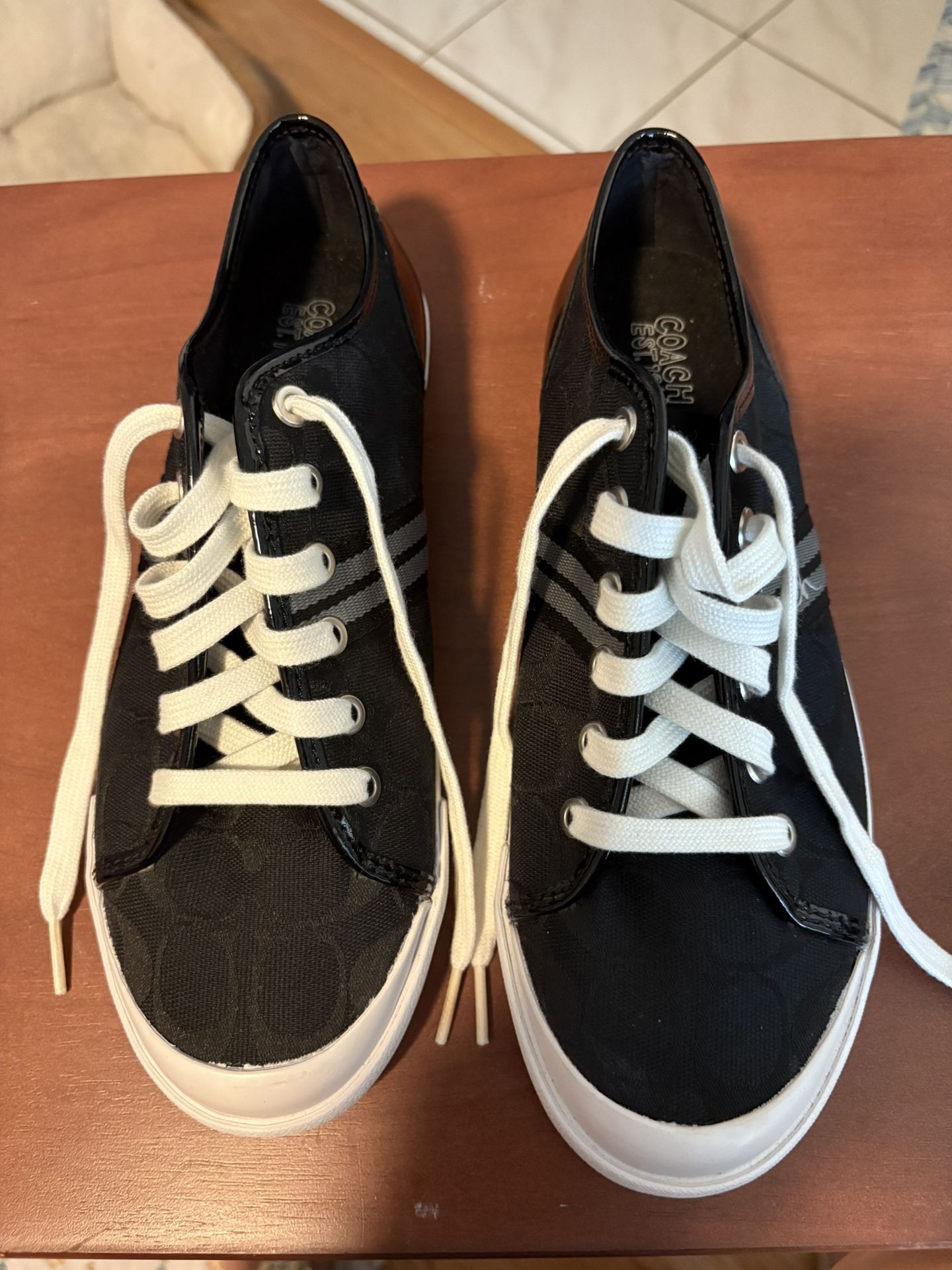 Coach Women’s Folly Black Low Top Sneakers 9 1/2