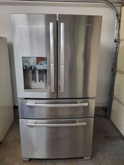 Whirlpool 4 door Stainless Steel Refrigerator (Delivery Available)