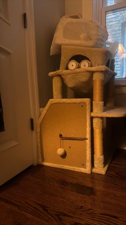 Multi-Level Cat Tree with Scratching Post