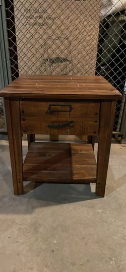 End table or nightstand
