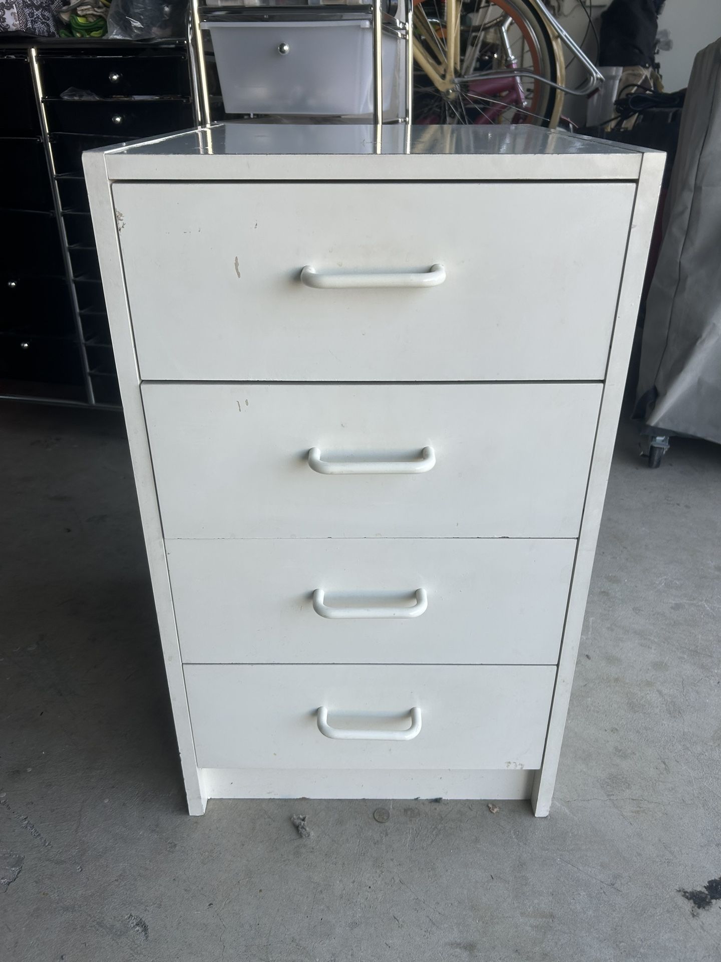 4 Drawer Dresser 