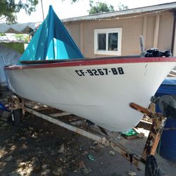 Boat For Sale With The Trailer