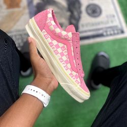Vans Joe freshgoods pink check men size 9 shoe
