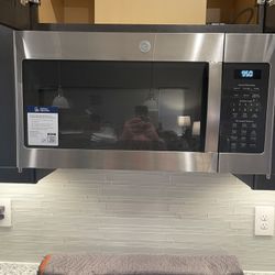 Microwave Brand New GE Model#JM71955K6SS