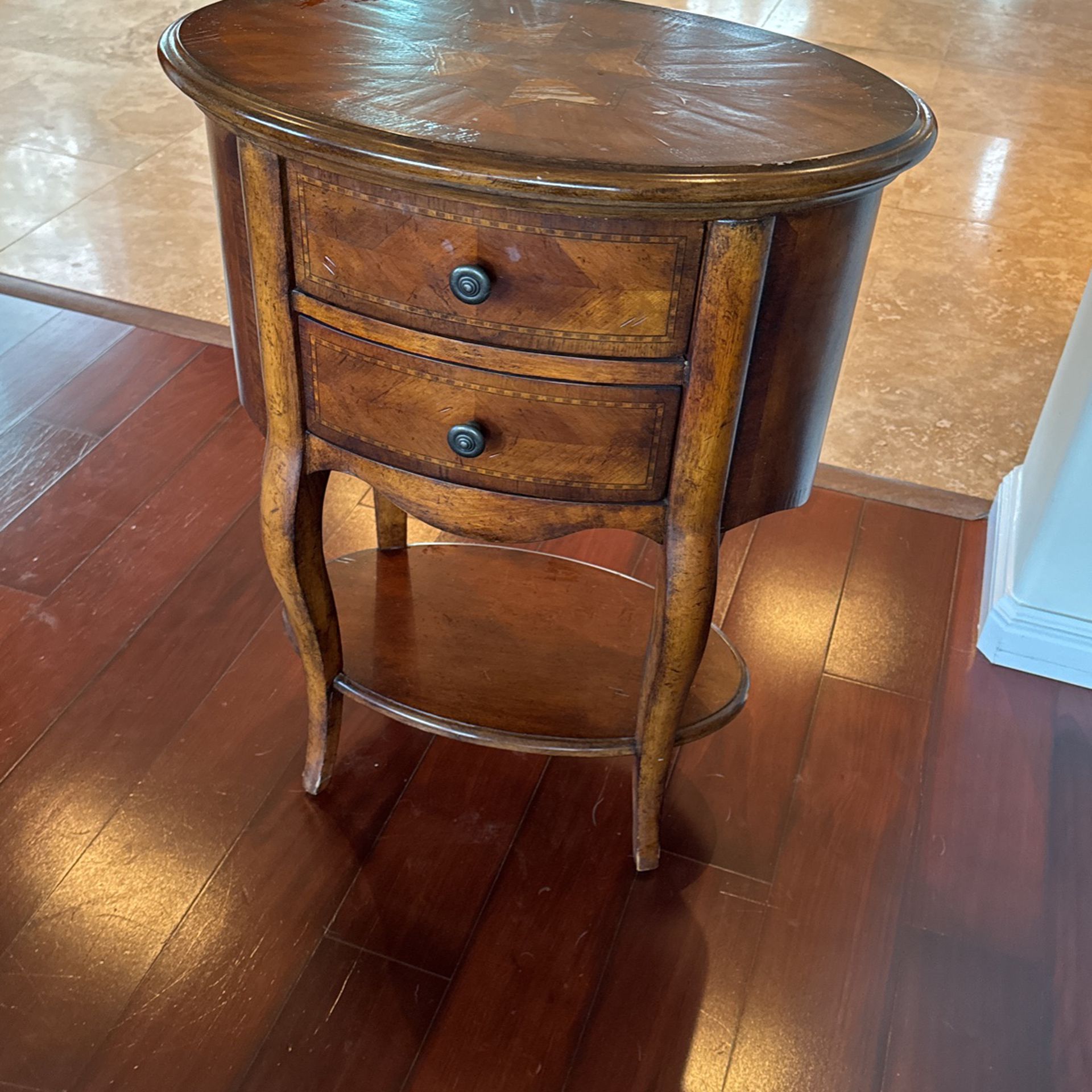 Solid Wood Compact Side Table 