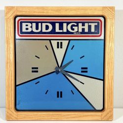 Vintage Bud Light Wall Clock 1987 Everbrite Pebbled Glass 17" 