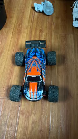 E-revo rc car
