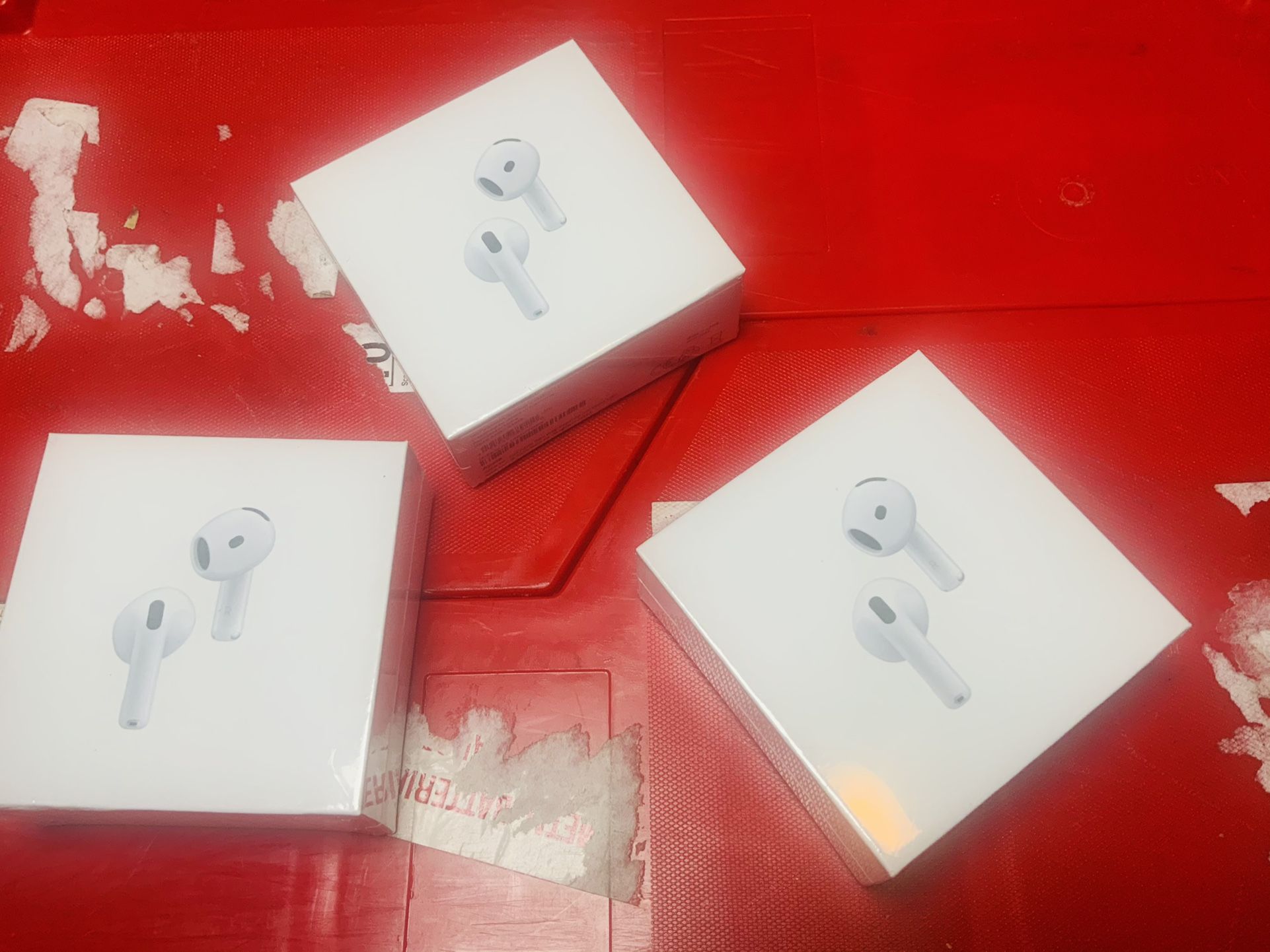 AiRPODS   ** 4TH GENERATION *** 