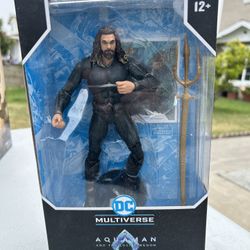 McFarlane Toys - DC Multiverse Aquaman with Stealth Suit (Aquaman and The Lost Kingdom) 7" Action Figure