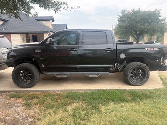 2010 Toyota tundra 5.7L 4wd