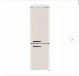 Frigidaire 21 in. 9.0 cu. ft. Bottom Freezer Refrigerator