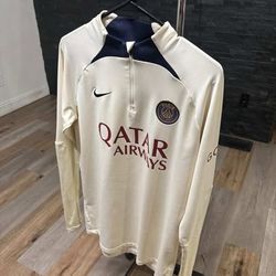 Paris Saint-German (PSG) 2022 training top