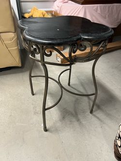 Small Black table, marble top