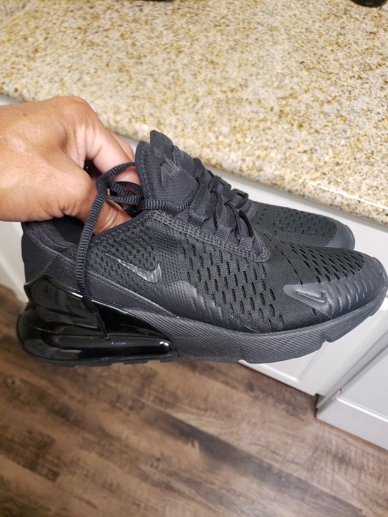 Nike Air Max 270