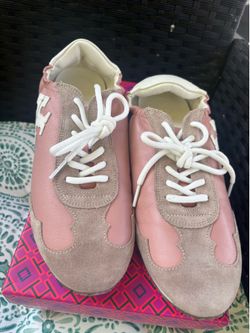 Tory Burch pink leather sneakers 9.5 $60