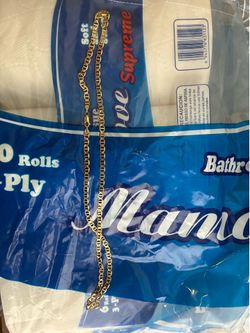 Man, gold chain