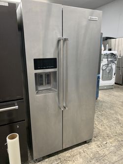 Kitchen aid side by side in stainless steel counter depth