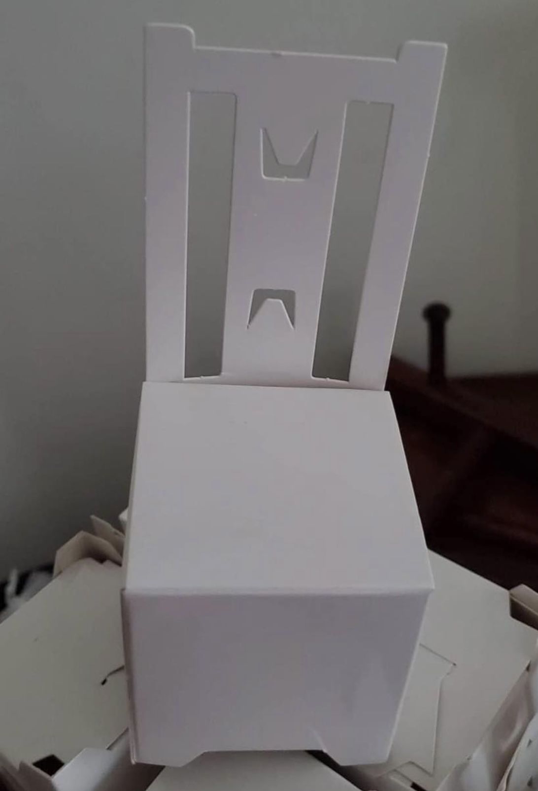 37 Chair Favor Boxes