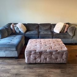 Grey Sectional With Pink Ottoman 