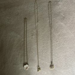 Necklaces / Collares 