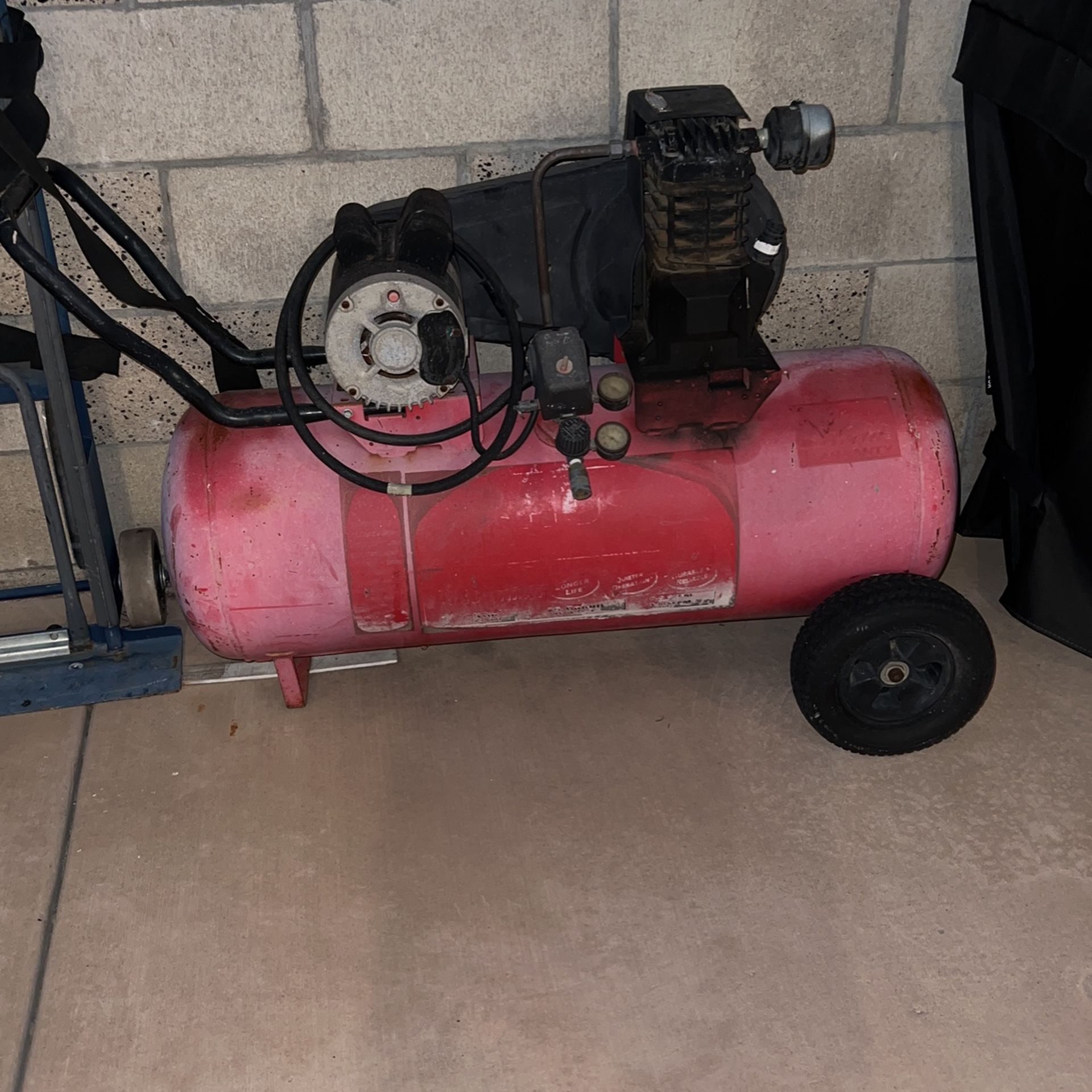 Crafts Man Air Compressor