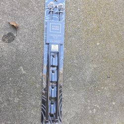 2 Drapery Rods Rods.