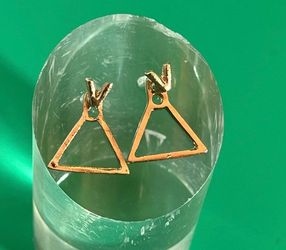 Triangle earrings
