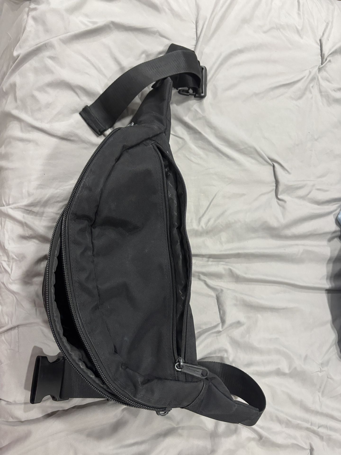 Champion Shoulder bag