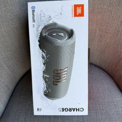 JBL Charge 5 Bluetooth Speaker New
