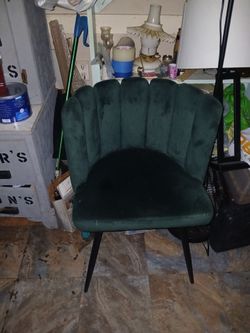 Beautiful Green chair like New