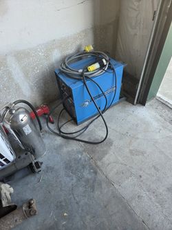 Chicago Electric MIG Welder