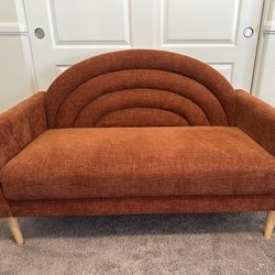 Loveseat 