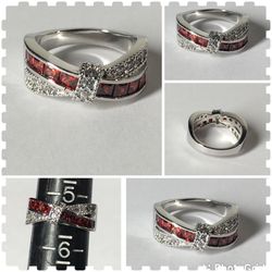 SILVER TONE RHINESTONE WOMENS RING SIZE 5   NEW CONDITION RING FOR WOMEN ✨HIGH QUALITY   