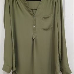 Mod Cloth Medium Womens Olive Green Roll Tab Sleeve Tunic Button Down V Neck