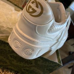 Gucci Embroided Sneakers 