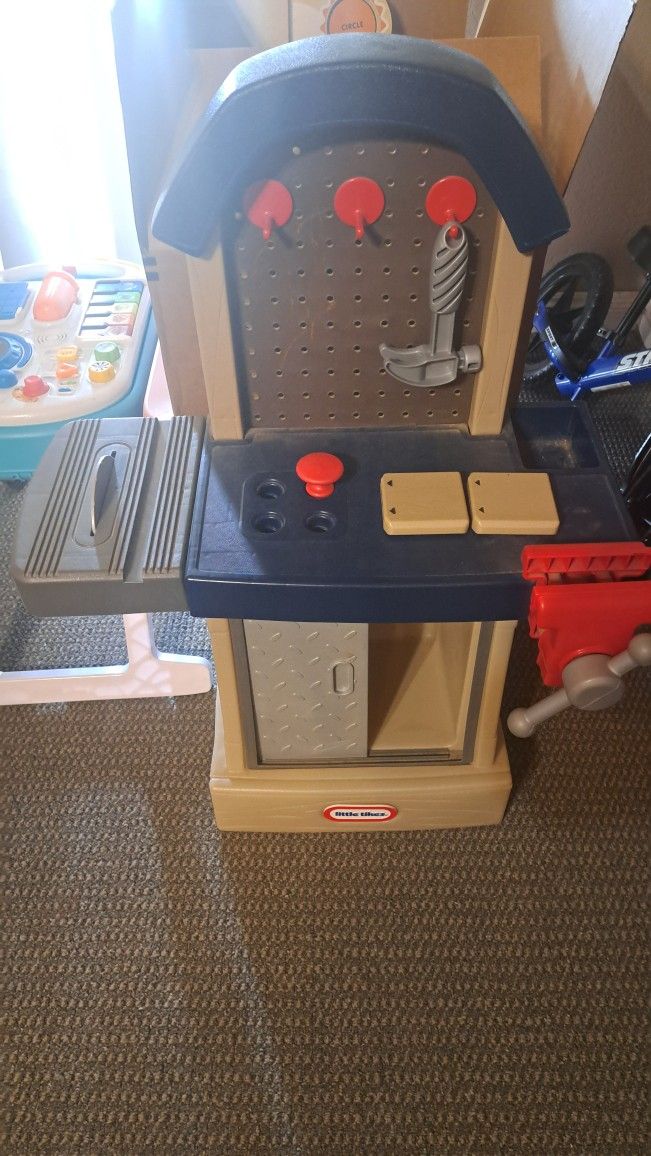 Toddler Tool Bench, Preowned, Door Missing