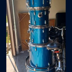 Ludwig Drum Set Blue Sparkle Shells And Snare Nice 