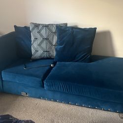 Accent Velvet Sectional