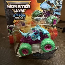 Smash n bash Megalodon