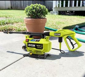 RYOBI
1800 PSI 1.2 GPM Electric Pressure Washer                     🔖Firm Price