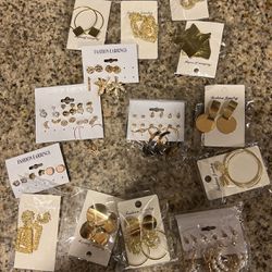 Gold Earring Collection 